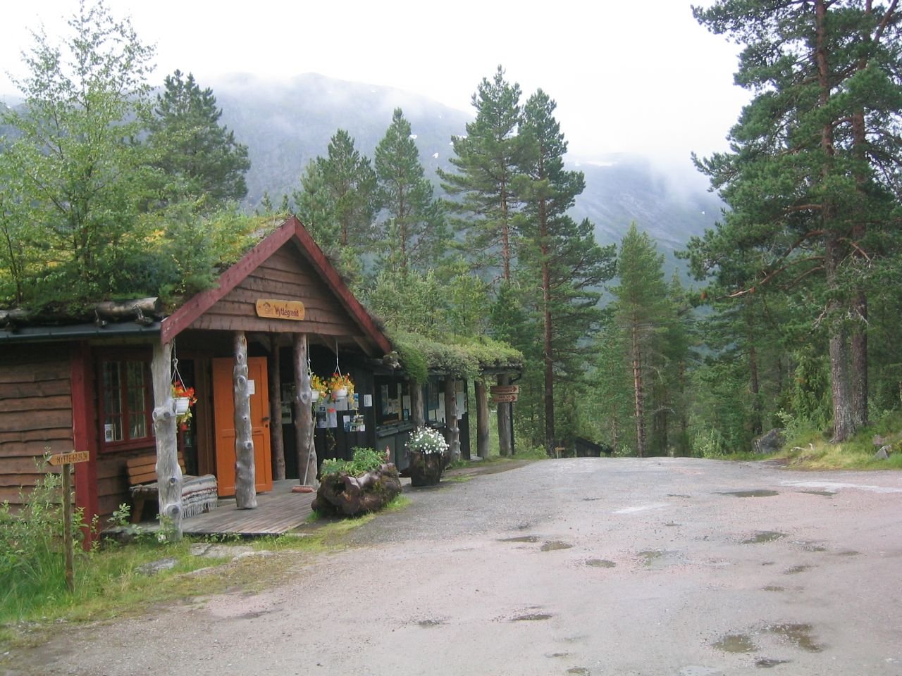 Hov Hyttegrend (NO)
