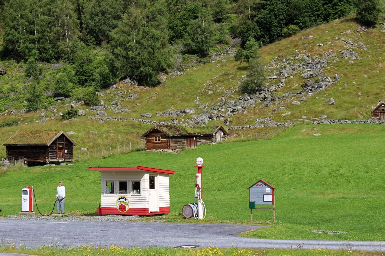 Laerdal - Steinklepp - Tyin